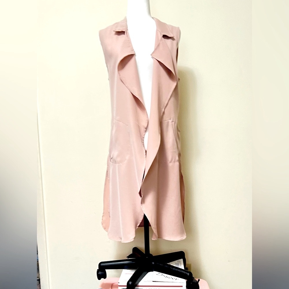 Stoosh Pale Pink 41” Length Sleeveless Back Belt Open Wrap Cloak Vest Jacket M/L